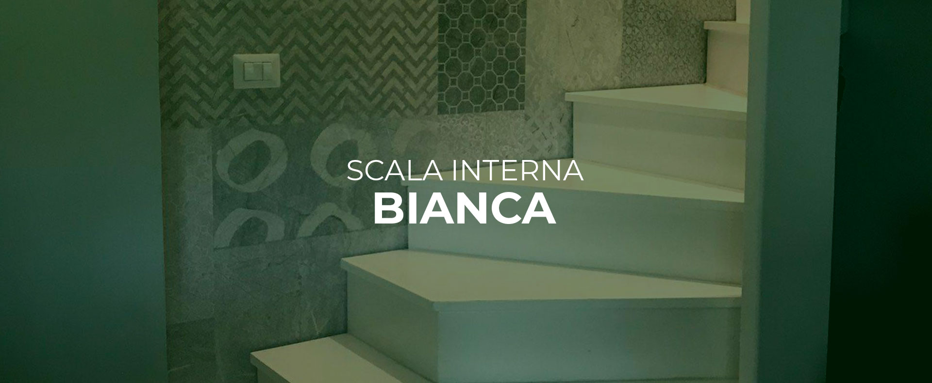 3-scala-per-interni-esterni-in-lamiera-ferro-verniciata-bianca-stile-industrial-lavori-in-ferro-e-legno-arredamento-velletri-roma-provincia-latina-orsolini-design